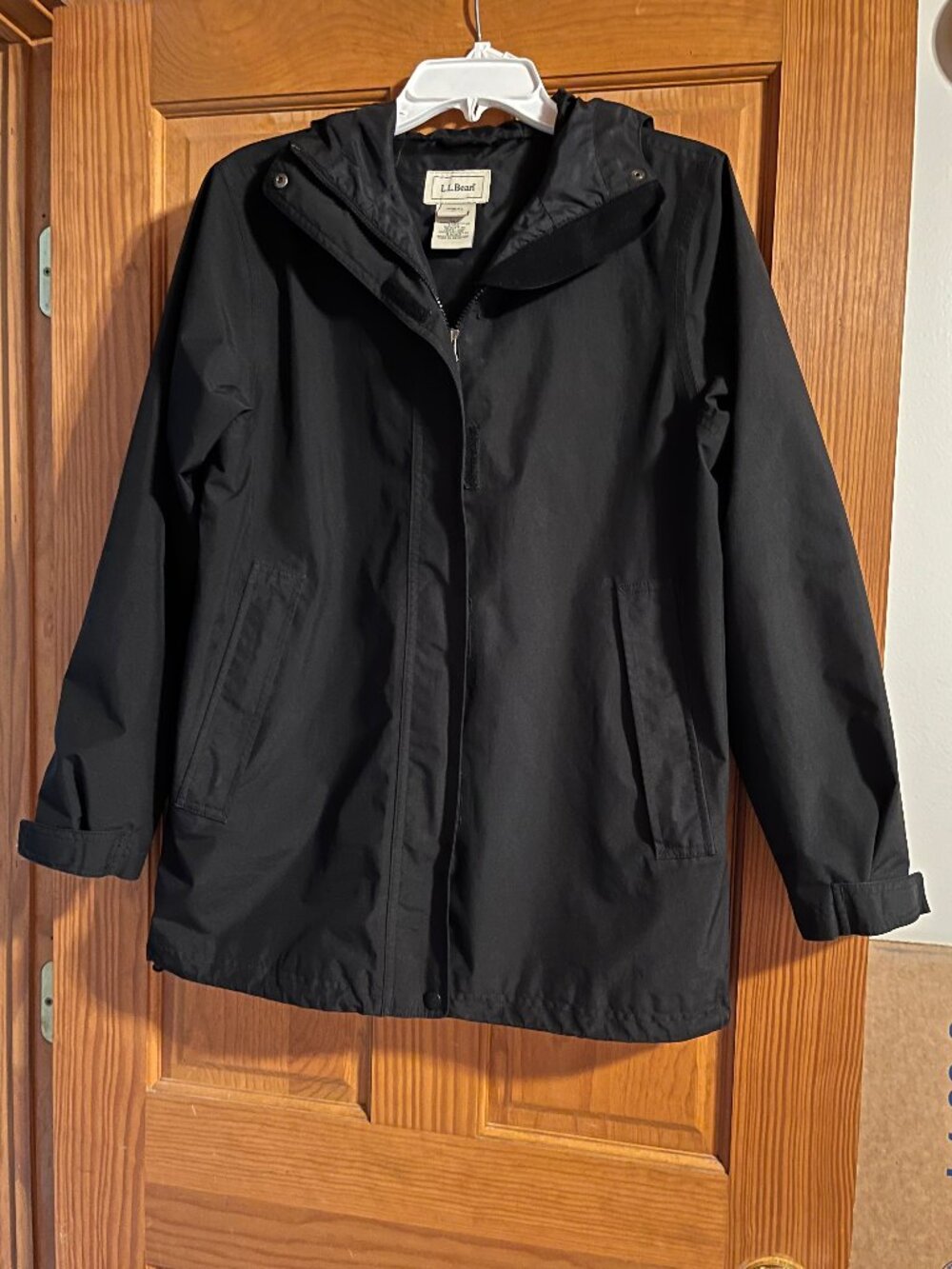 L.L. Bean Trail Model Rain Jacket Black Women's Size S (6-8)